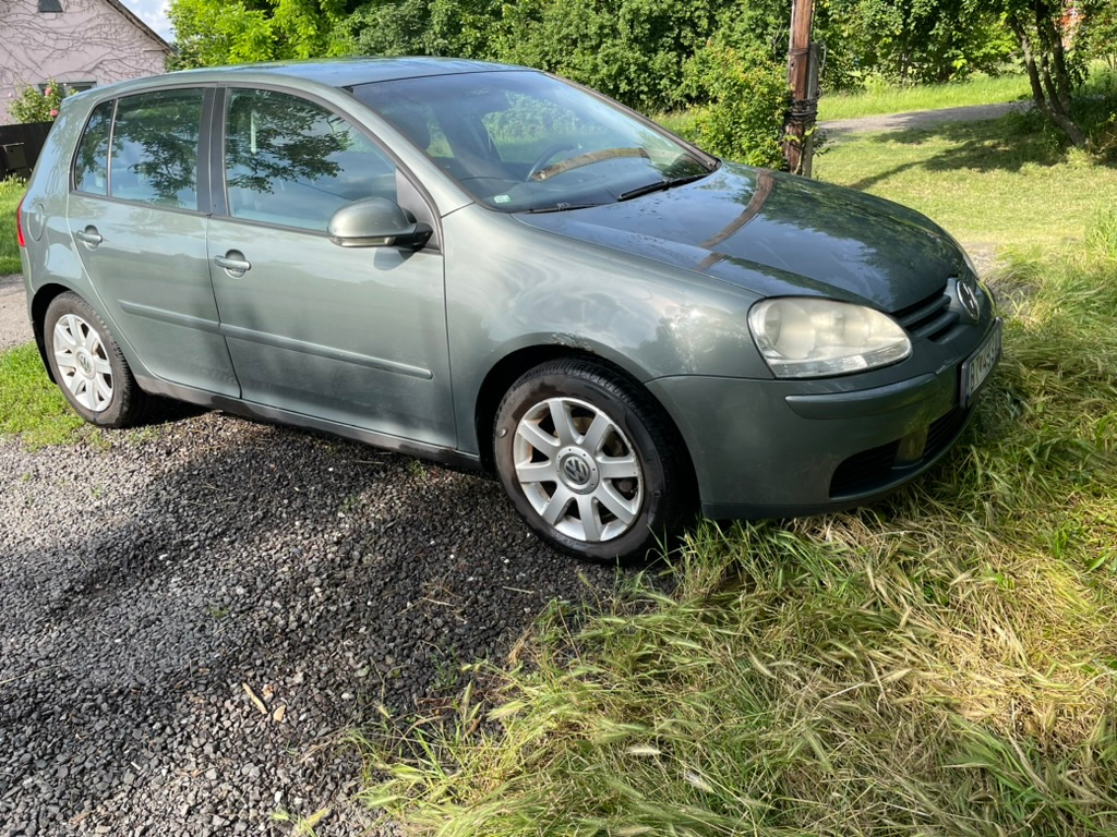 Volkswagen Golf V 1.6 benzín - 4