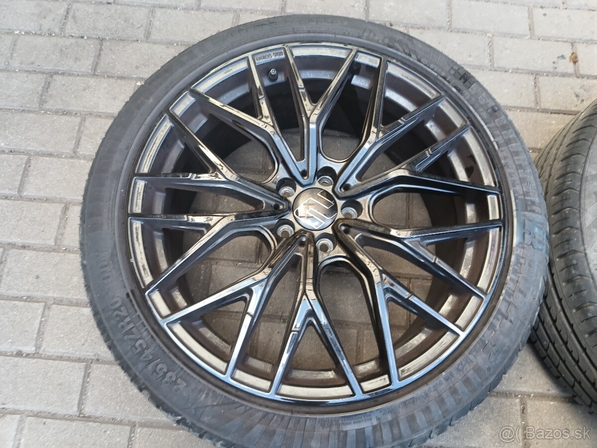 ALU Wheelworld / 2DRV R20 5x112 235/45 - 4