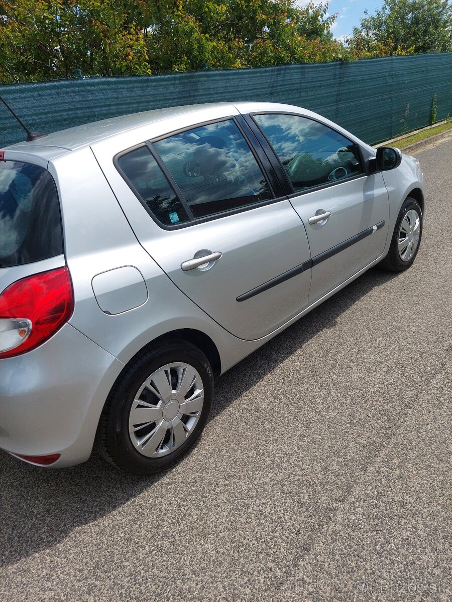Renault clio III diesel - 4