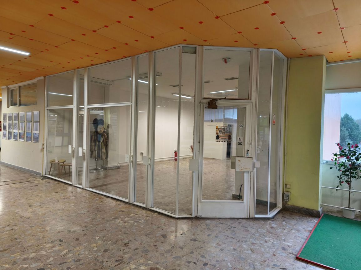 Obchodný priestor na prenájom - Ovsište, Bratislava V - 4