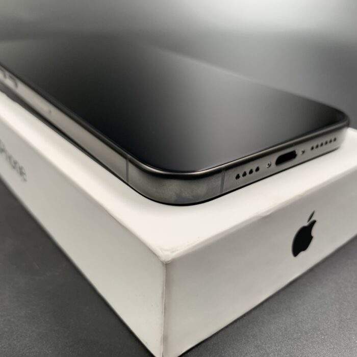Apple iPhone 15 pro max 256 GB - 4