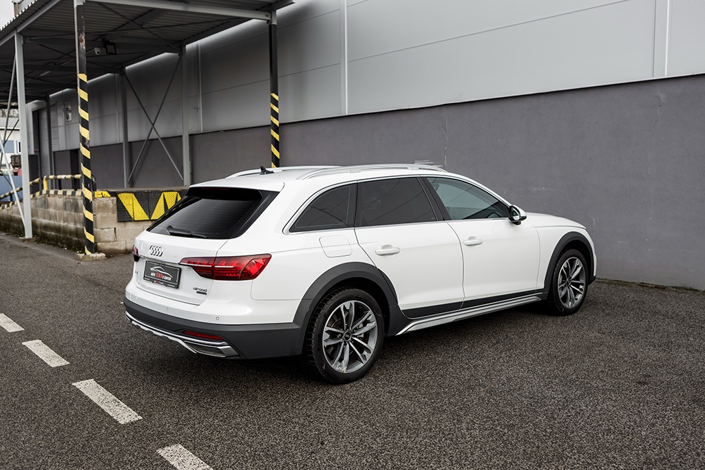 Audi A4 Allroad 50 3.0TDI V6 210kW quattro tiptronic 04/2021 - 4