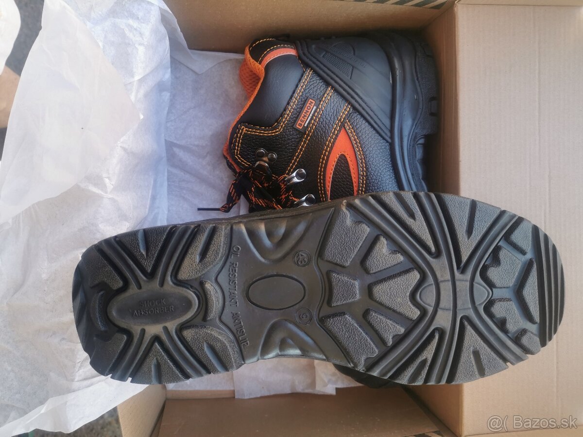 Predám pracovnú pánsku obuv č. 43 - 4