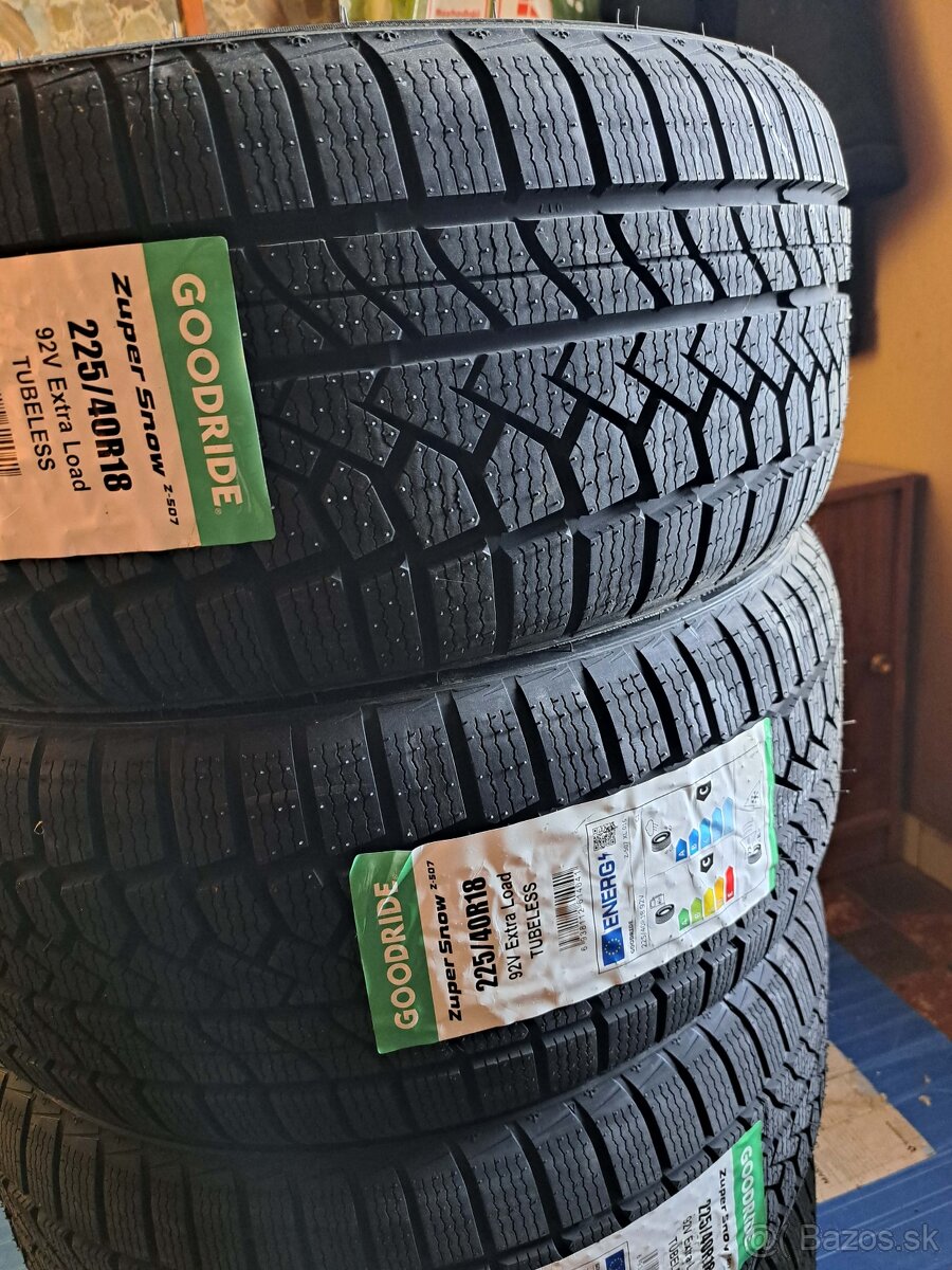 225/40 R18 GoodRide zimne novy - 4