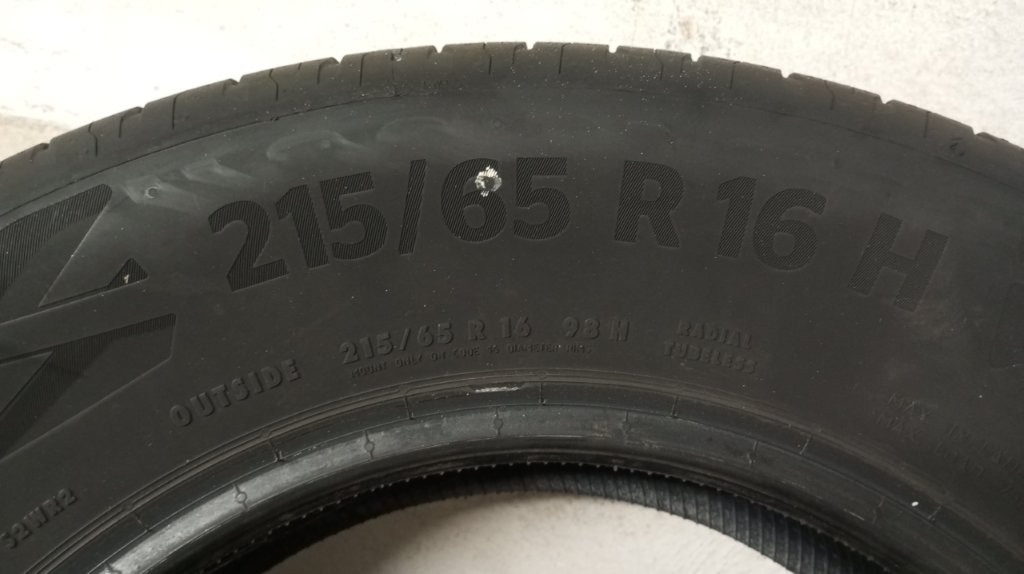 Predam letne pneu 3ks Continental 215_65_R16 - 4