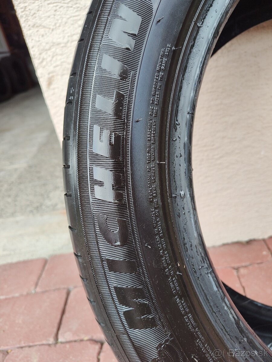 Michelin Primacy 235/50 R19 - 4