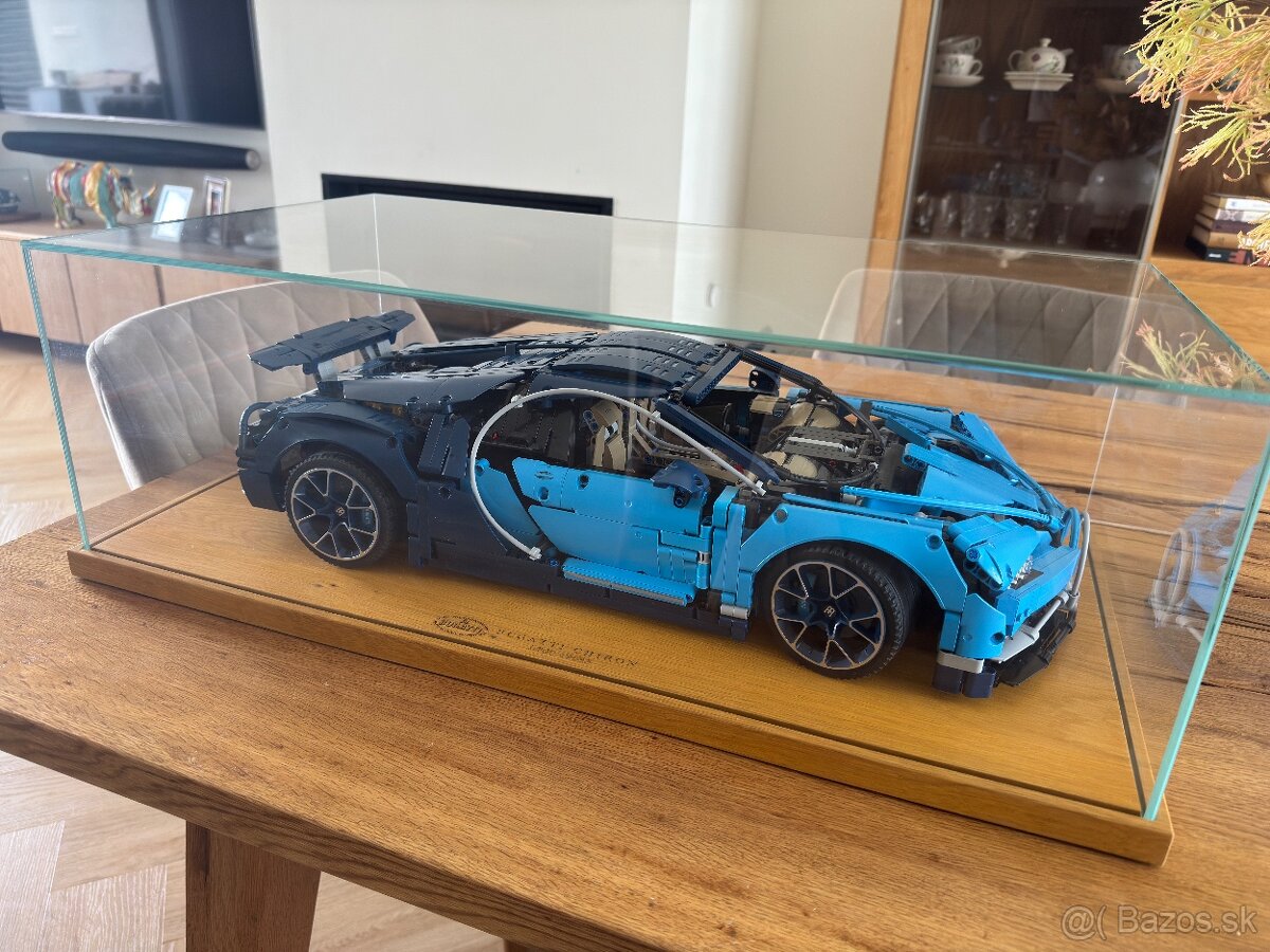 Predám LEGO 42083 + Display box - 4