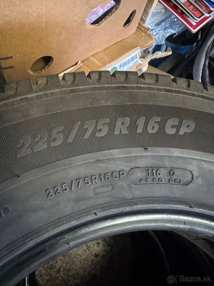 Michelin Agilis Camping 225/75 R16 CP - 4