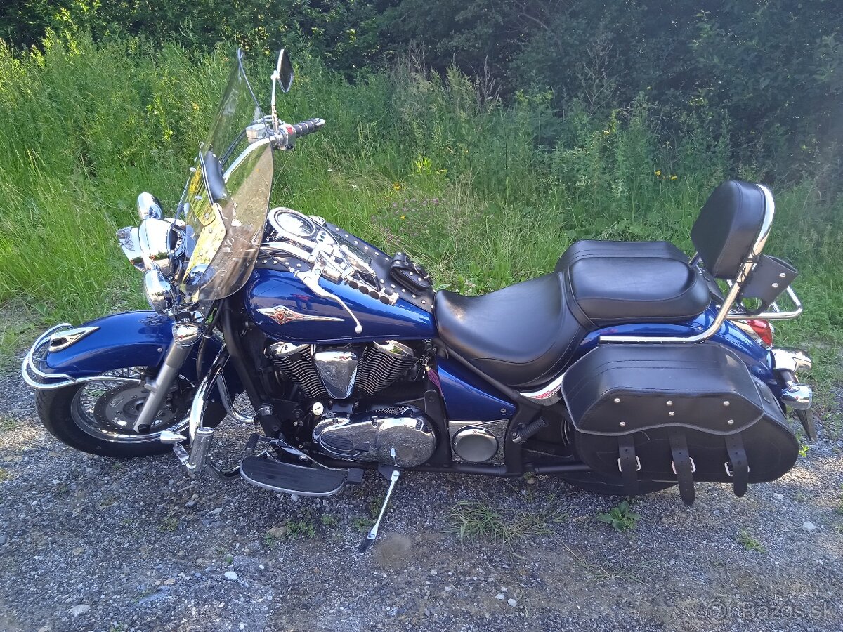 Kawasaki VN900 Classic - 4