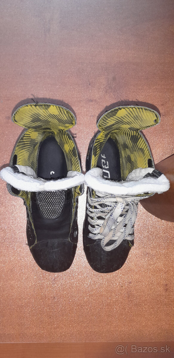 HOKEJOVÉ KORČULE – BAUER Supreme M3 - 4