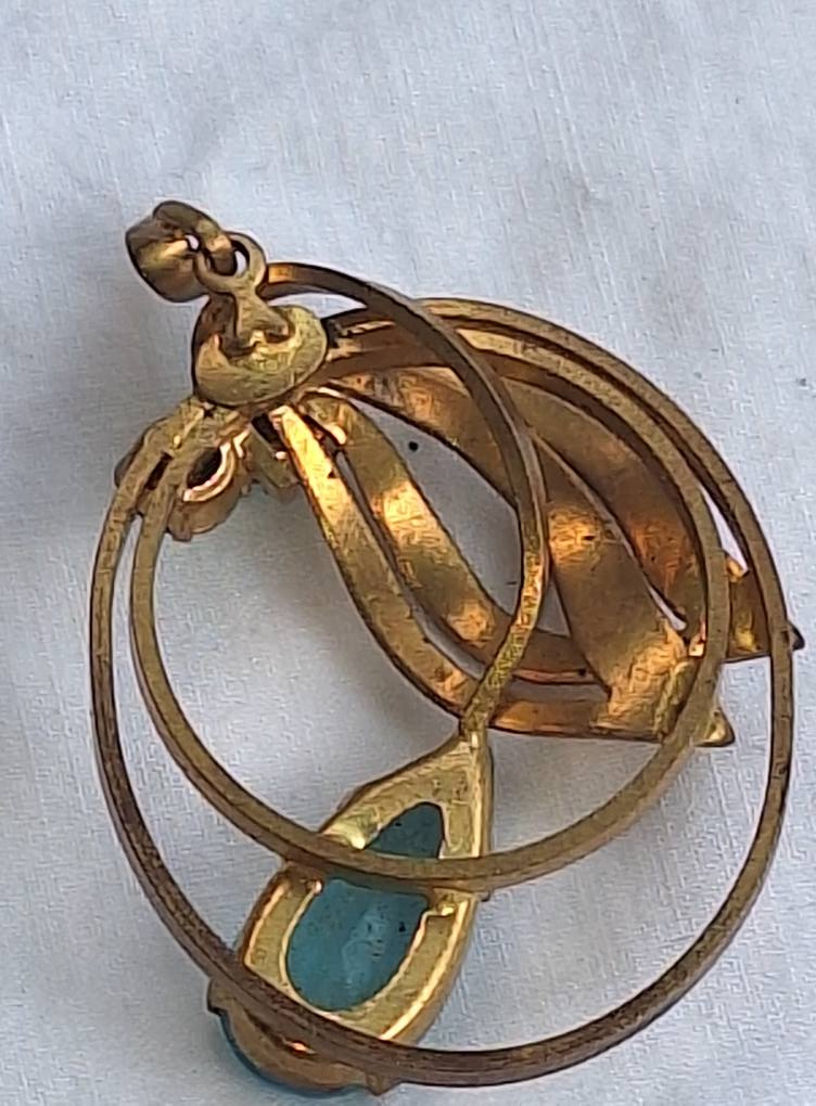 STARÝ PRÍVESOK - 4