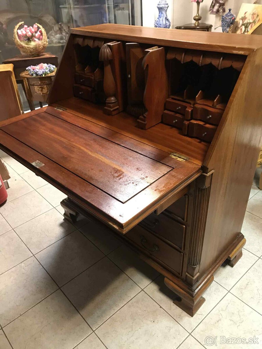 Tajomník,písacie,studio - 4