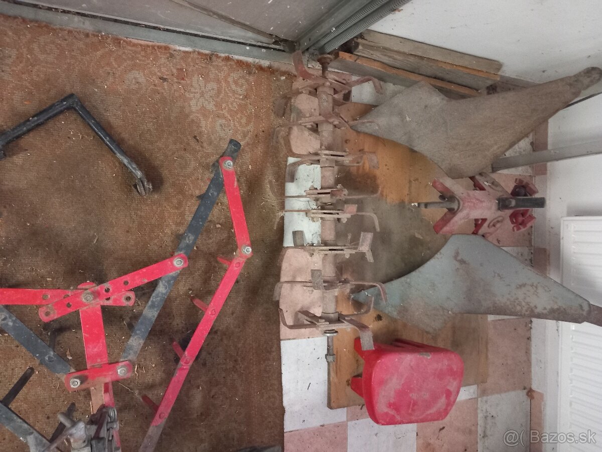 Predam malotraktor Vari s naradim - 4