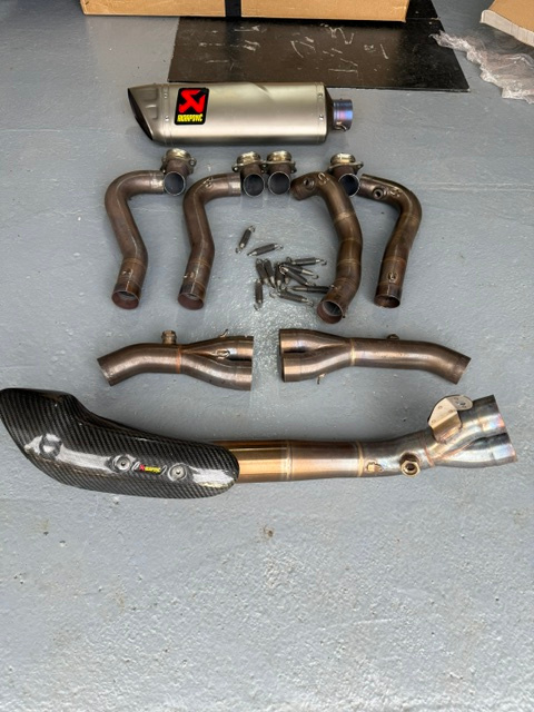AKRAPOVIČ HONDA - 4