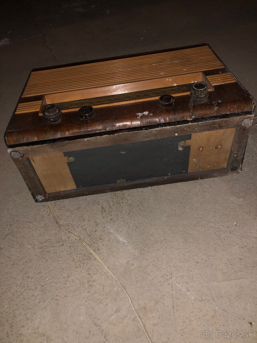 Rádio Tesla - 4