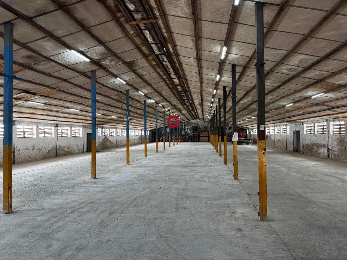 NA PRENÁJOM: SKLADOVÝ OBJEKT – 1 500 m² - 4