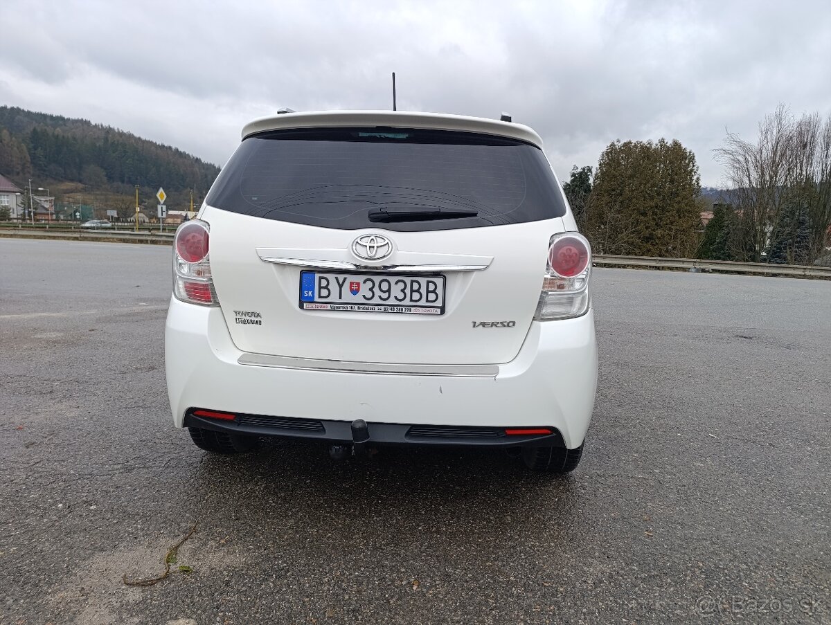 Toyota Verso 2,2 D-CAT - 4