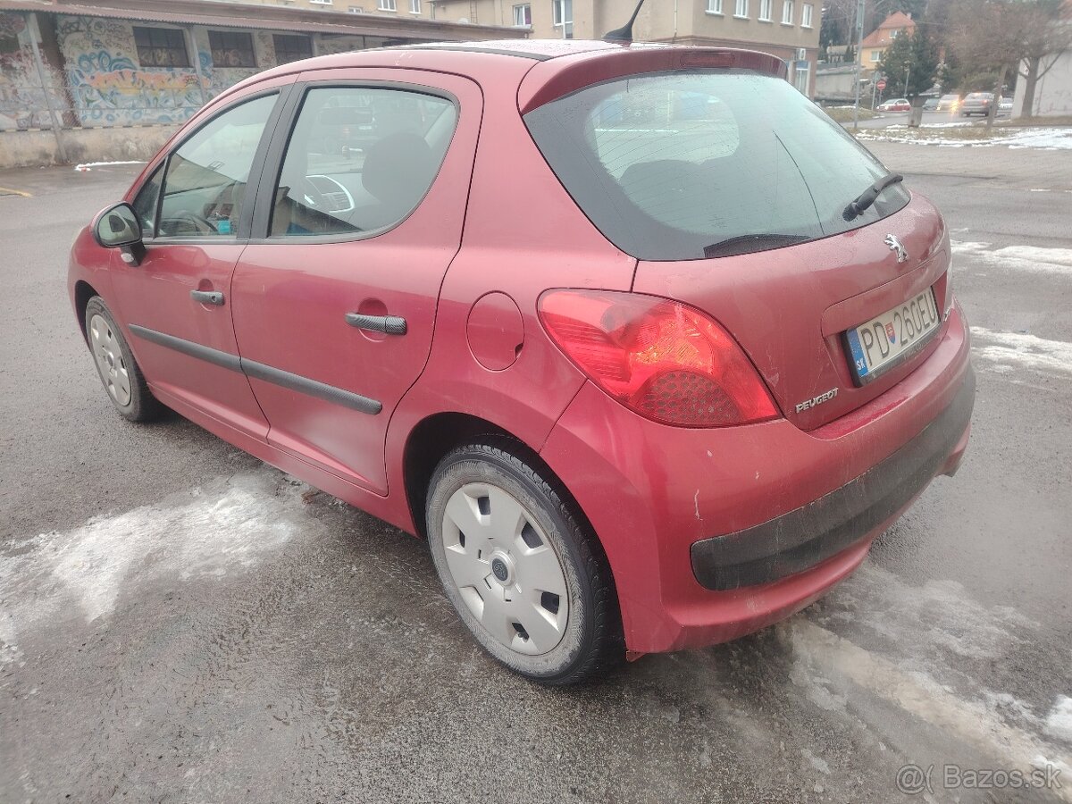 Predám Peugeot 207 1.6 benzín 88kw - 4