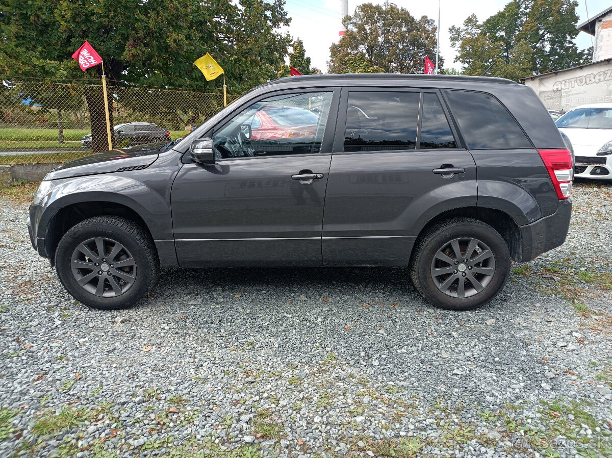 Suzuki Grand Vitara, 2.4-124kw,4x4,navi,xenon,2012 - 4
