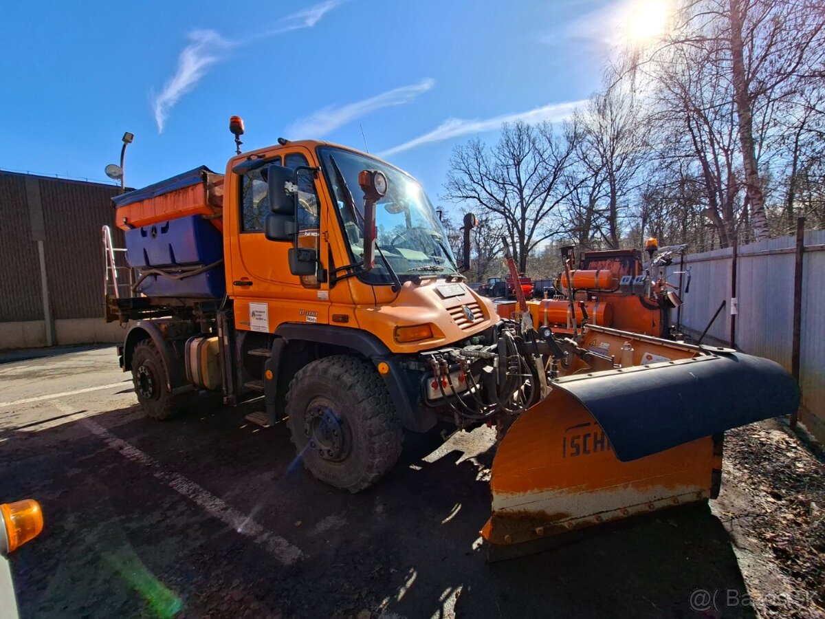 MB UNIMOG U 400 4X4 - 4