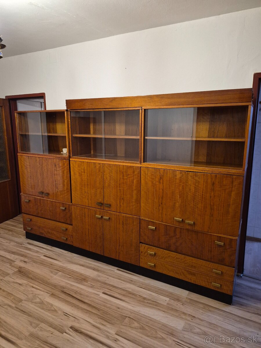 Starší nábytok - 4