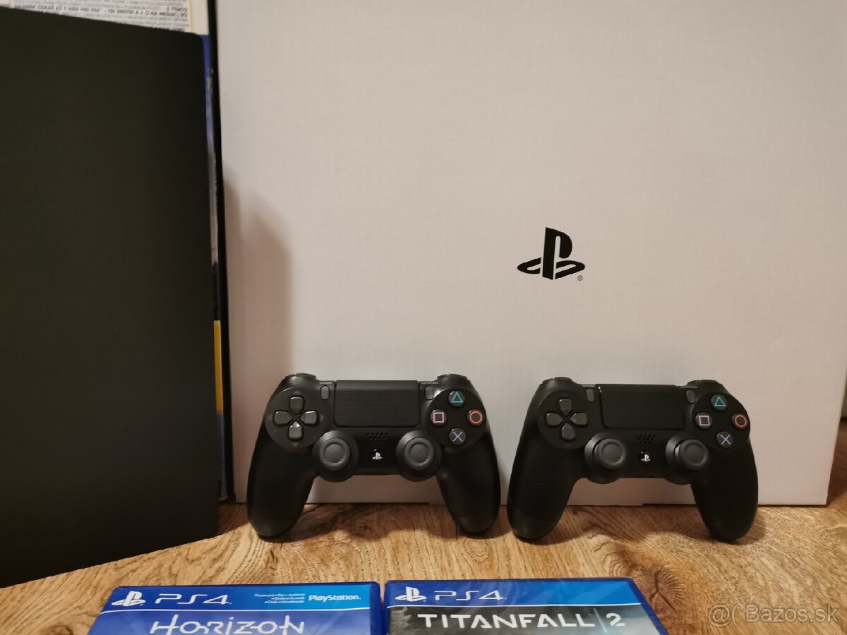 PS4 PRO 1TB - 4
