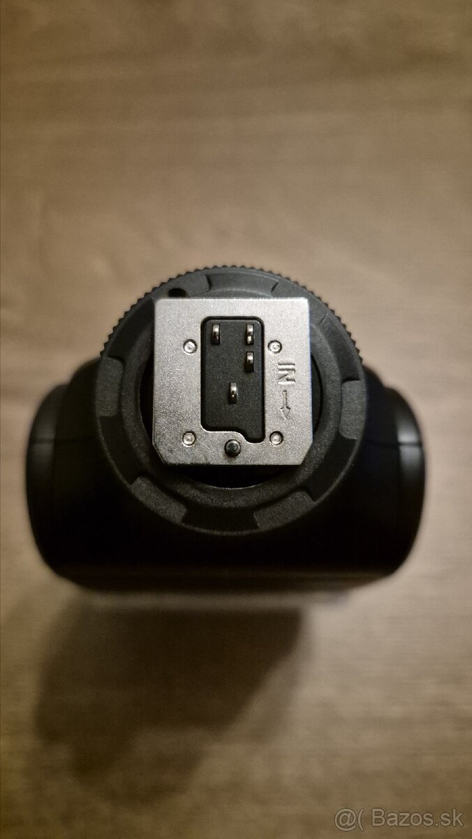 Blesk Meike MK320 Panasonic Lumix/Olympus - 4