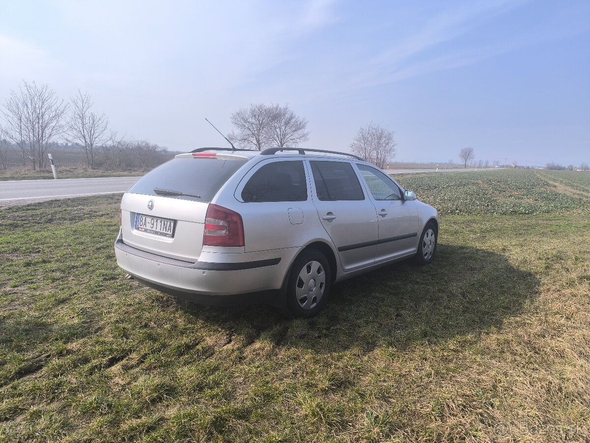 Škoda Octavia Combi Elegance 2,0TDI M6 - 4