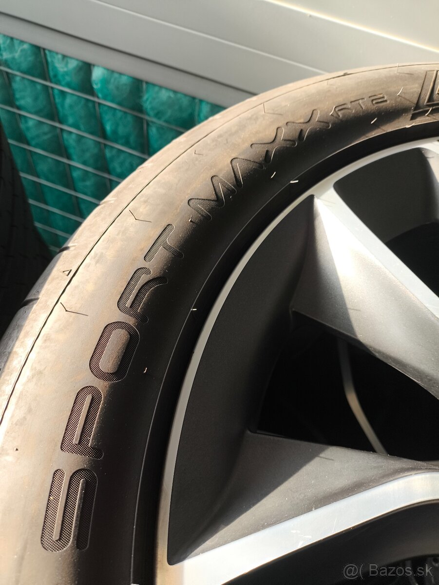 235/50 R19 V Dunlop SPORTMAXX - 4