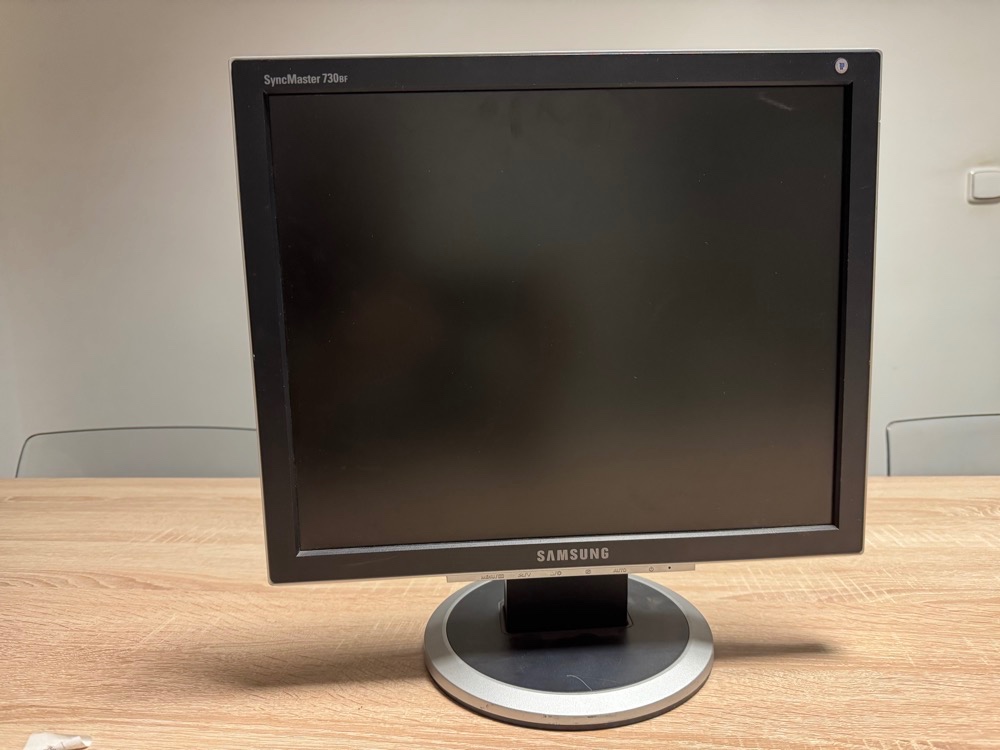 17" LCD monitor Acer / Samsung - 4