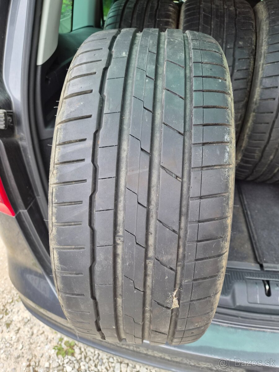Hankook 225/40r18 letne - 4