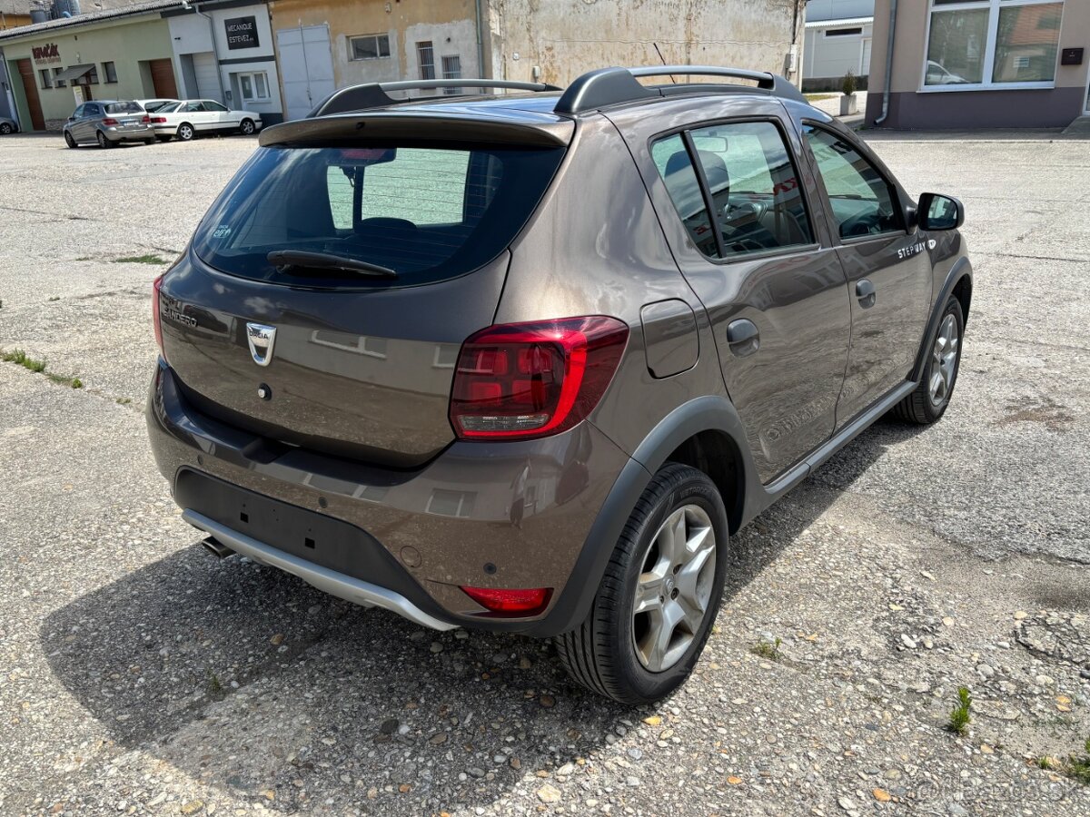 Dacia Sandero Stepway 1.5 dCi - 4