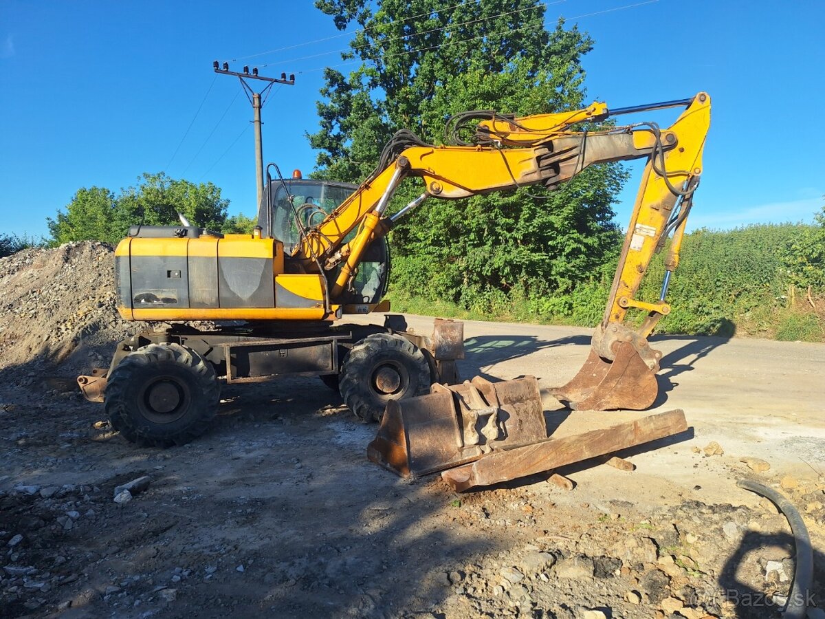 JCB JS 130 - 4