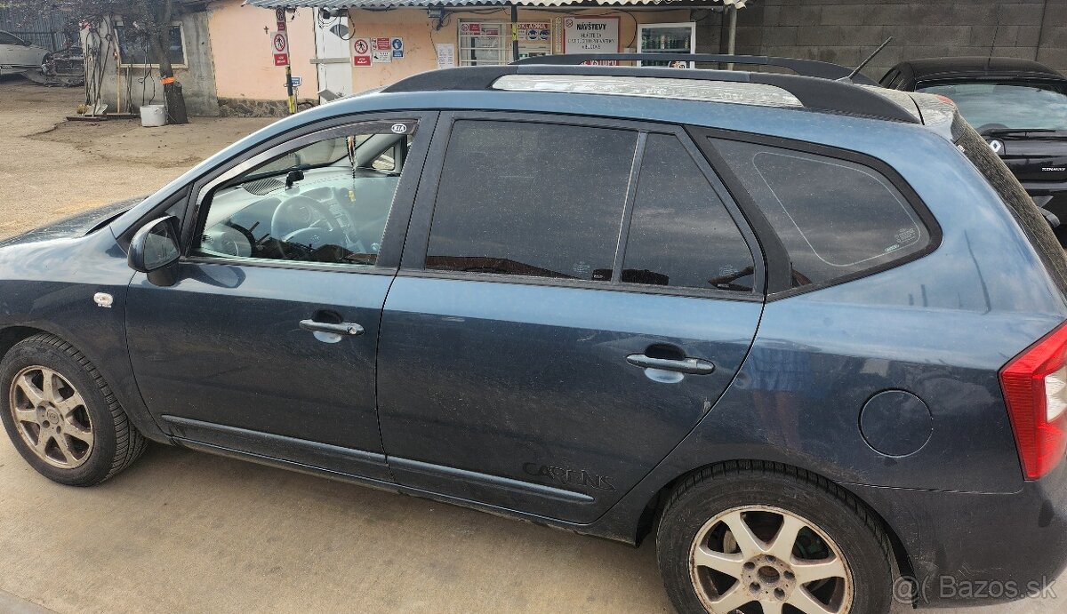 Kia carens roč.2011 - 4