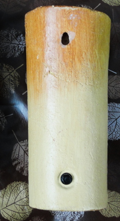 Pár závesných keramických svietníkov. - 4