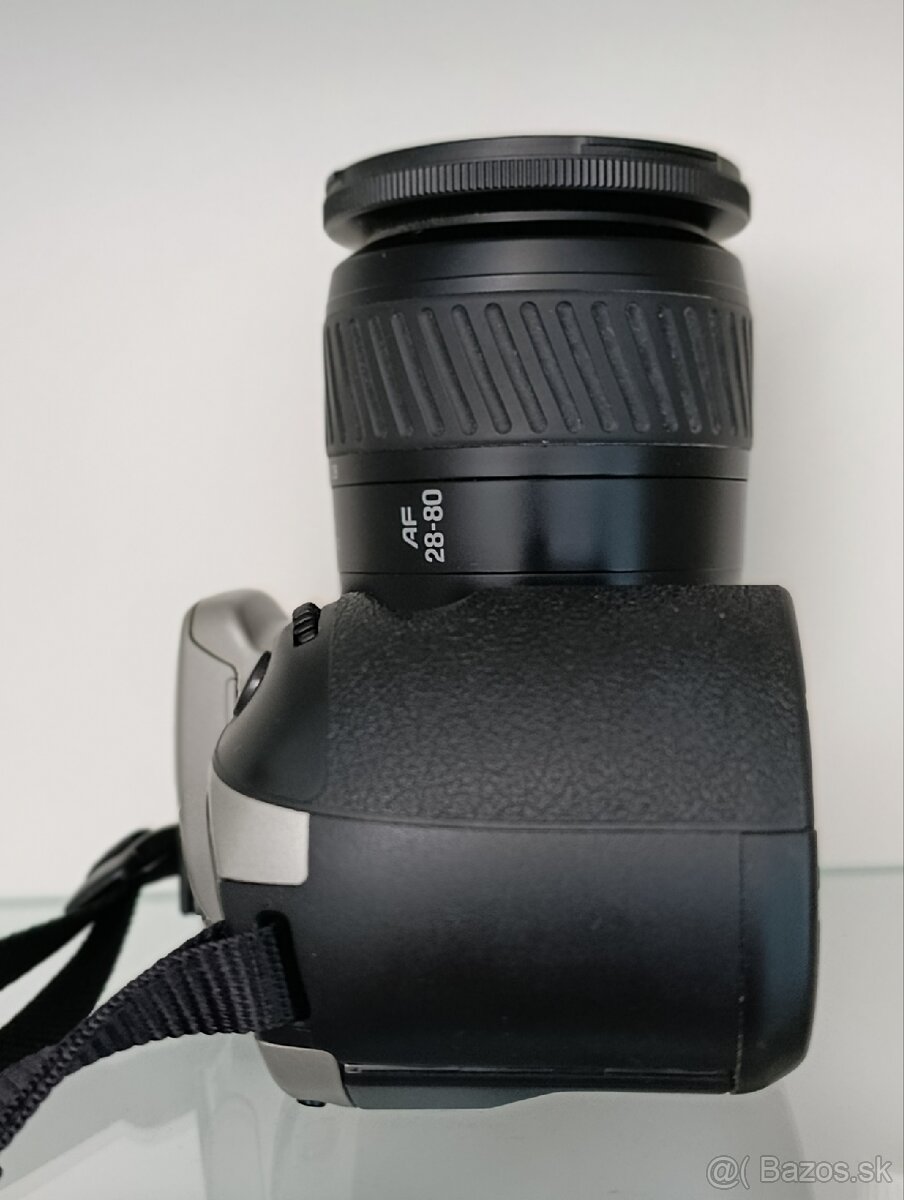 Minolta Dynax s objektívom - 4