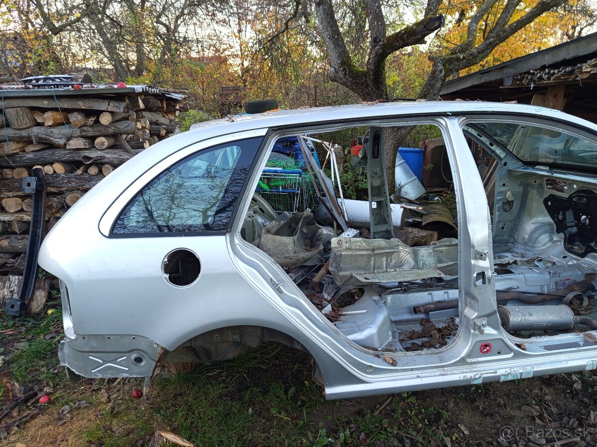 Predám skelet z Fabia 1 Combi - 4