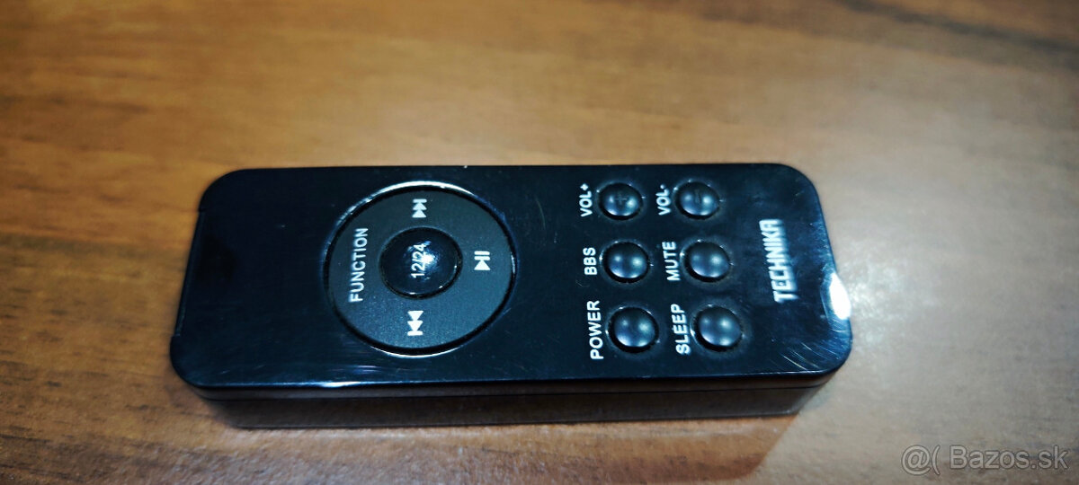 Predám rádiobudík Technika CR207 - 4