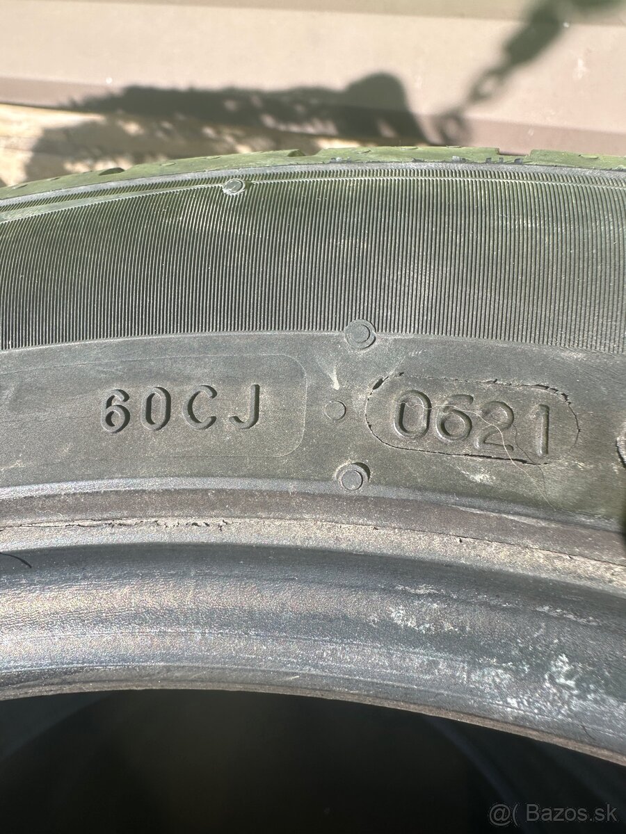 Nokian powerproof 235/45 r17 - 4