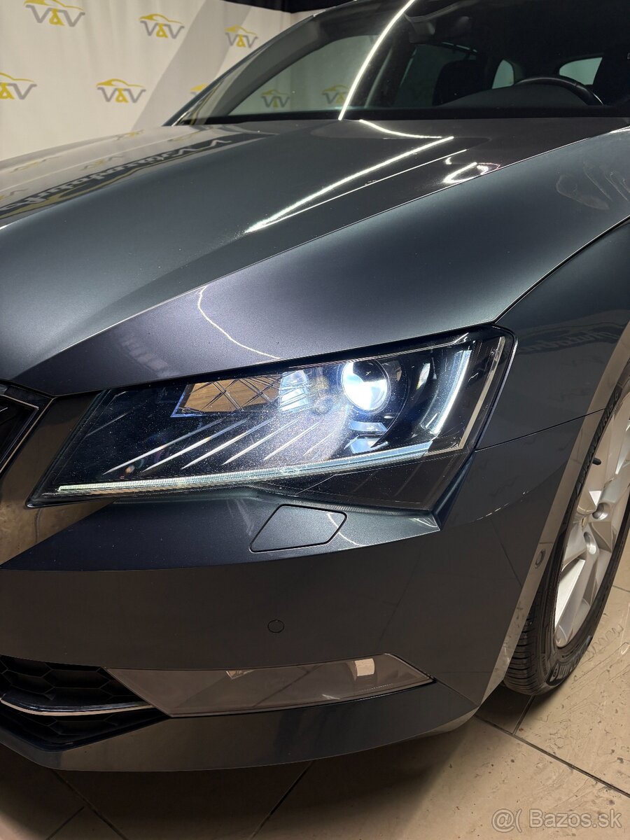 Škoda Superb Combi 2.0 TDI Style DSG - 4