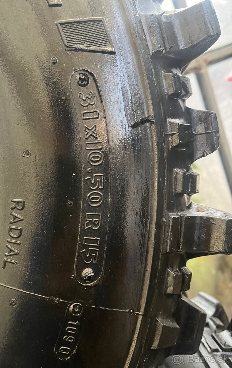 OFF Road Sada Pneu+Disky 31x10,50 R15 5x114,3 Jeep