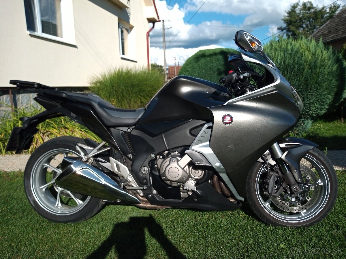 Honda VFR1200 DCT - 4