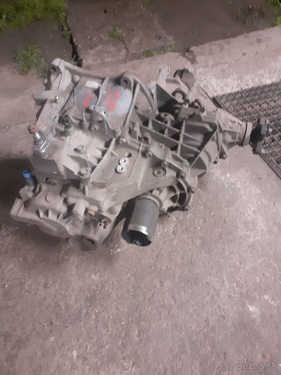 NISSAN QASHQAI prevodovka jg20c - 4