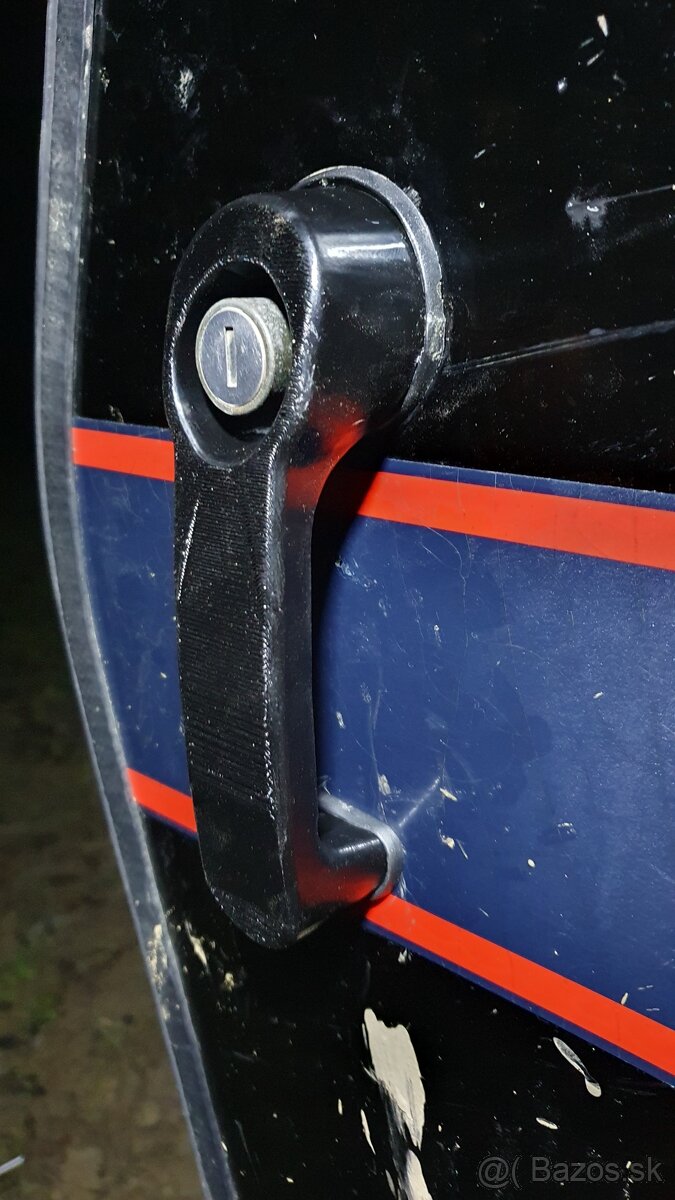 ♦Prasknutá rukoväť dverí na YANMARe? Pevná náhrada♦ - 4