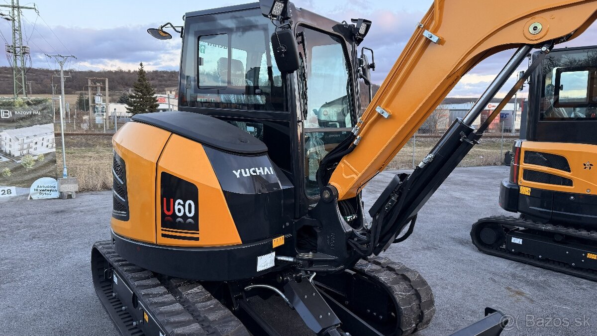 Minibager YUCHAI U60 Premium 5600 kg - 4