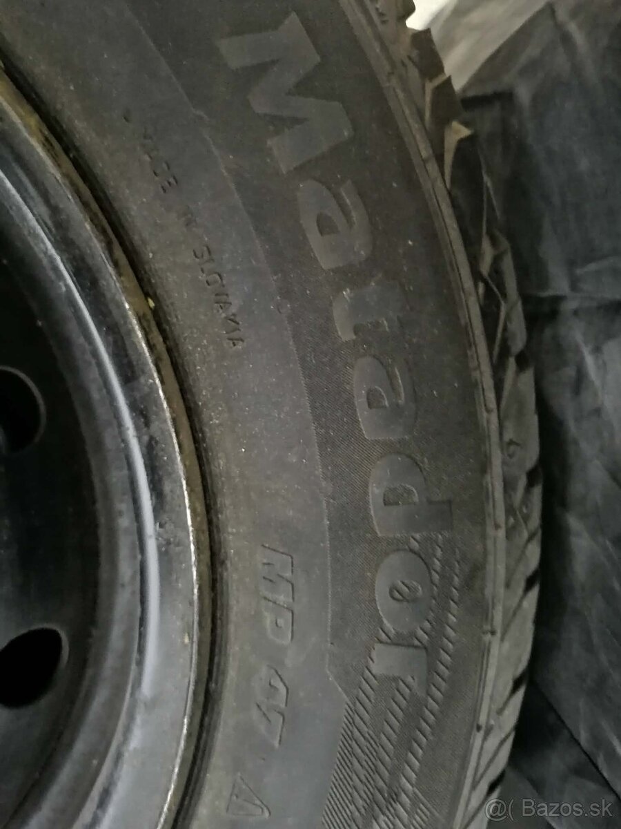 Predám gumy spolu s diskami - 4