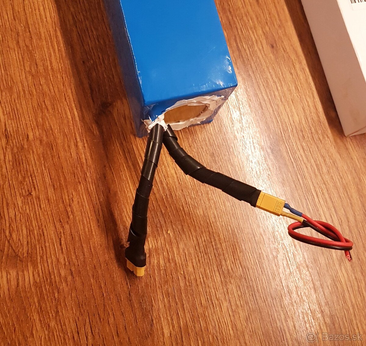 Batéria 36V 12,8 Ah + nabíjačka - 4