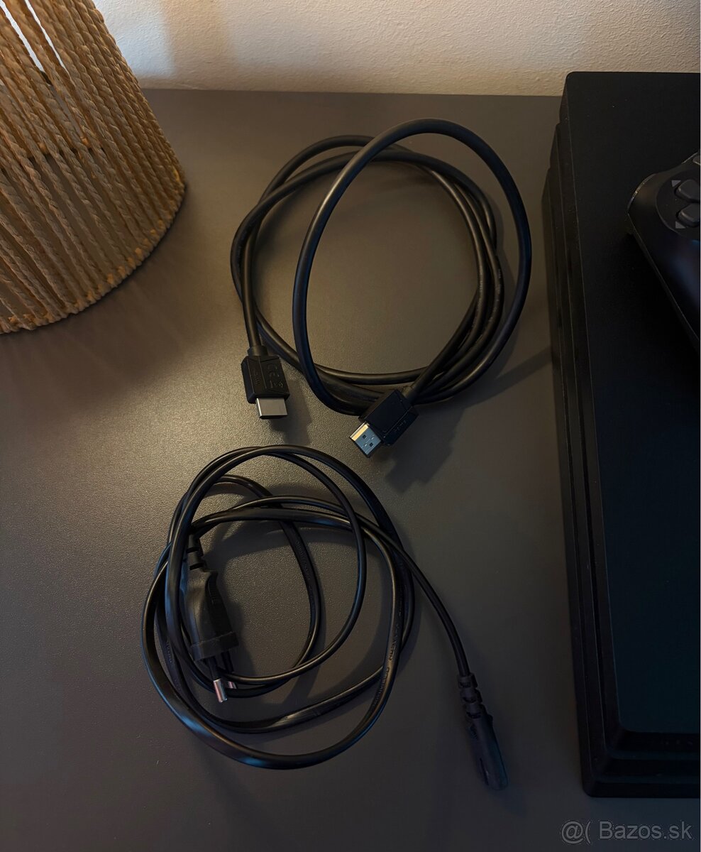 Playstation 4 pro konzola - 4