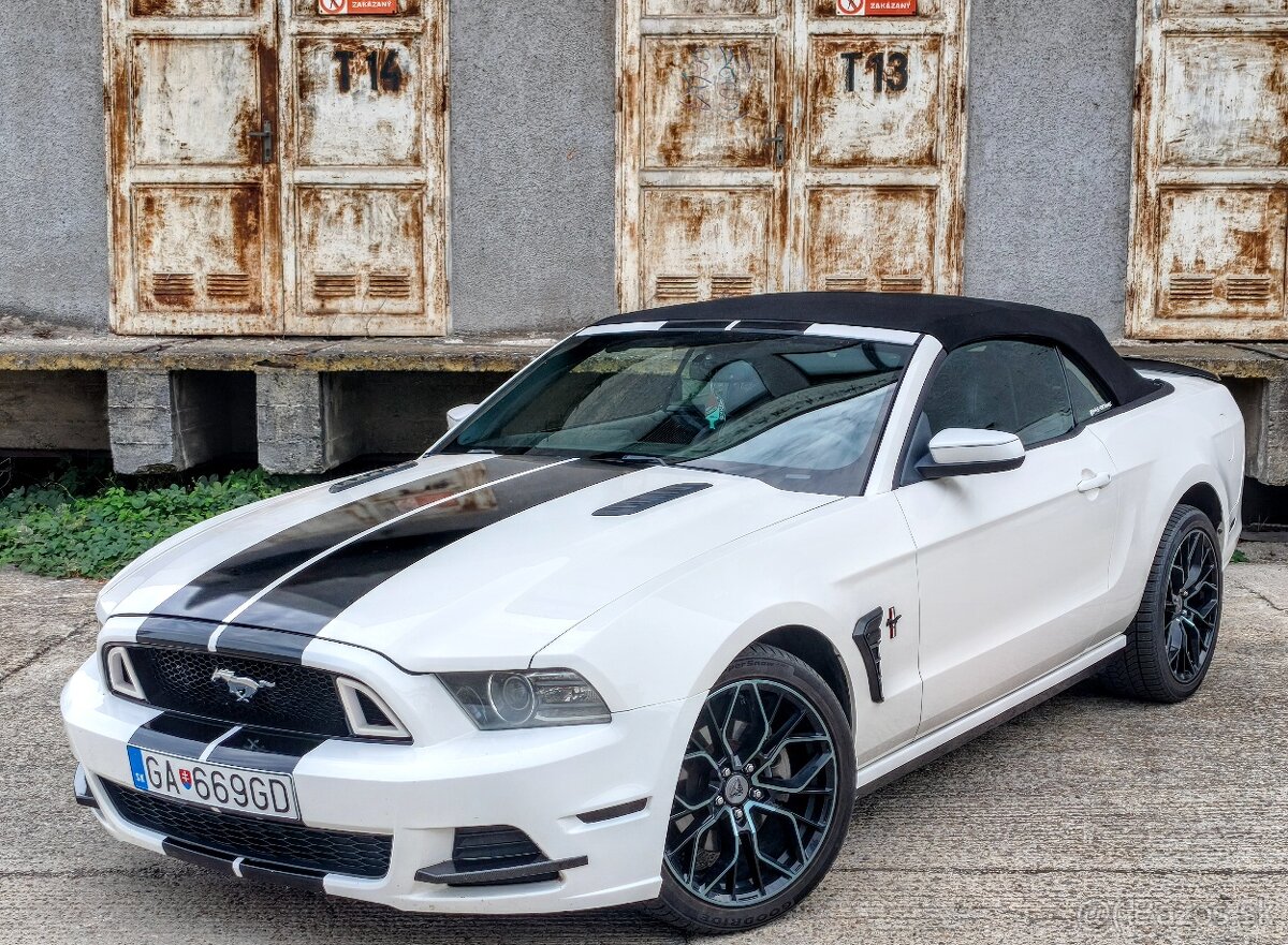 FORD MUSTANG CABRIO 3,7 V6 - 4