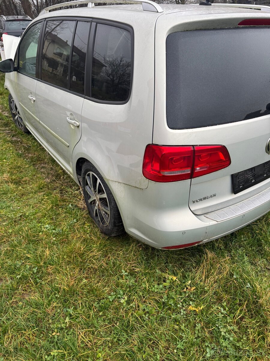 Rozpredám VW Touran 2 , 2.0 TDI 103kw - 4